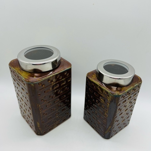 PIER 1 SET OF TWO BROWN GLAZED STONEWARE CANISTERS - Picture 4 of 14